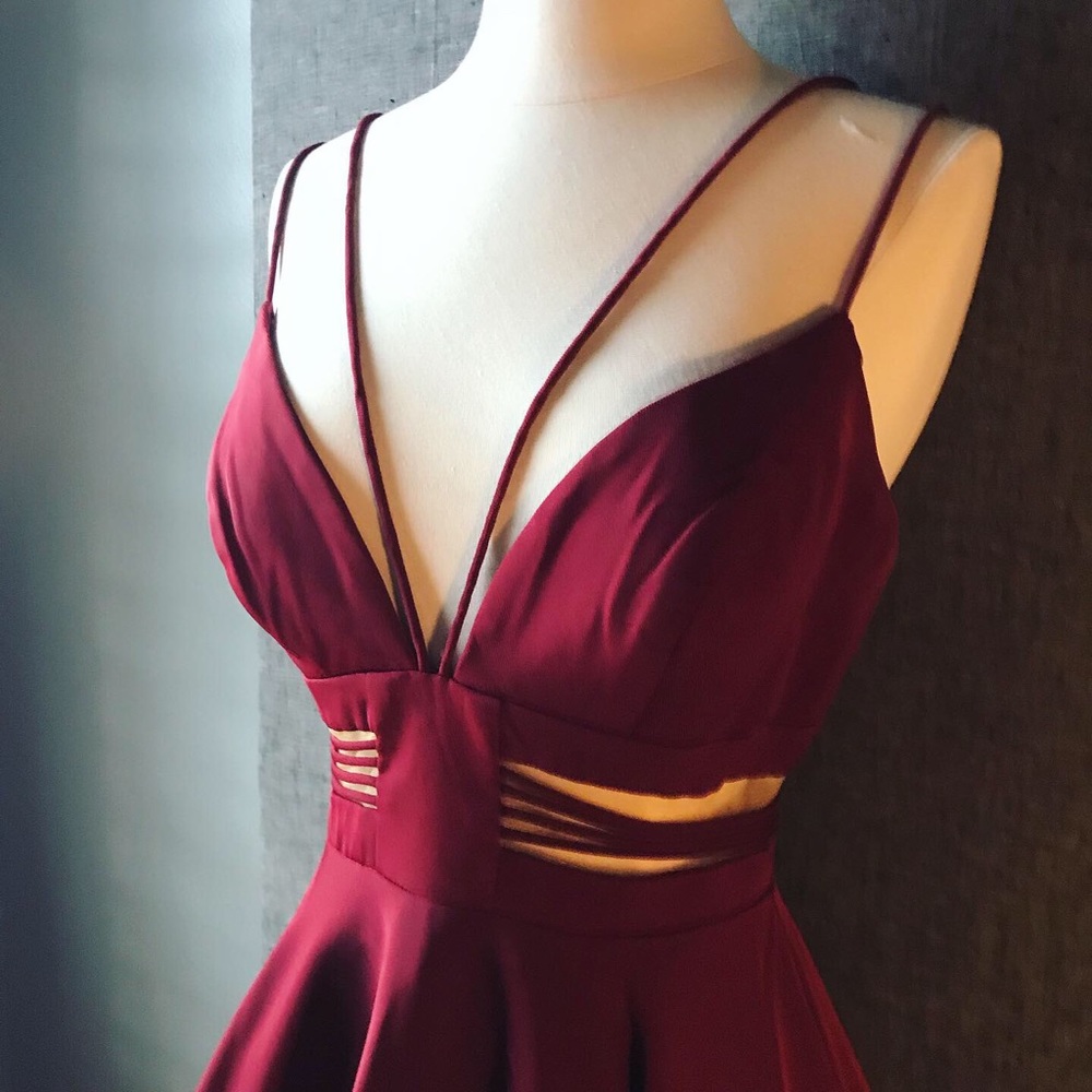 Sherri hill strappy A-line red formal dress